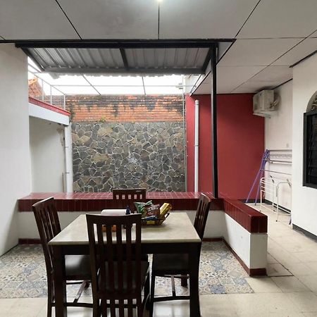 Posnya Seni Godod Art Gallery & Homestay Yogyakarta Exterior foto