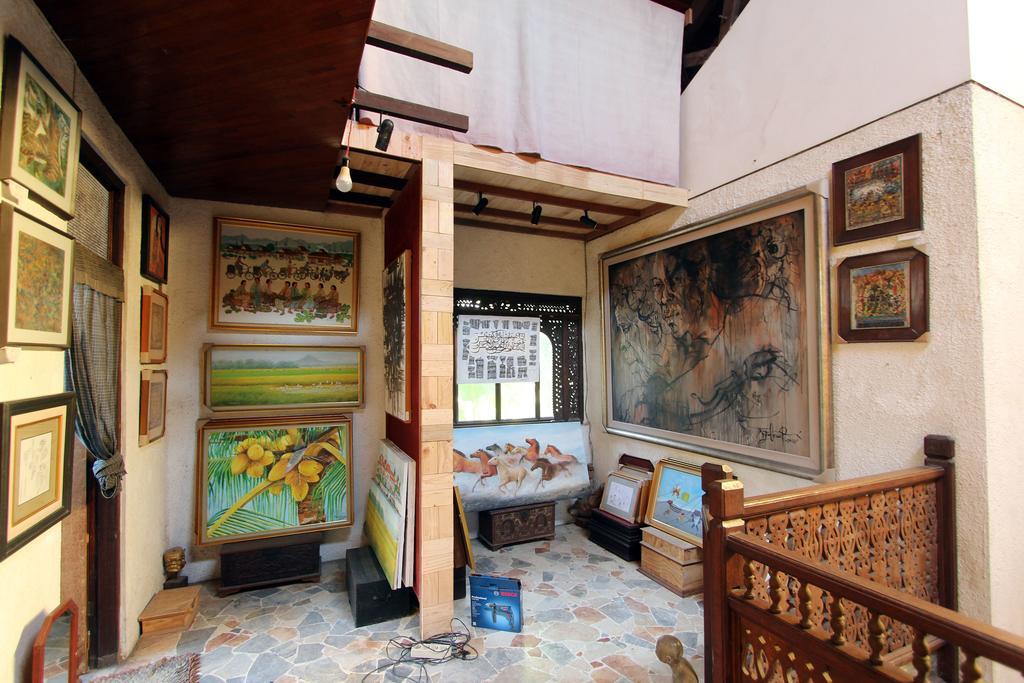 Posnya Seni Godod Art Gallery & Homestay Yogyakarta Exterior foto